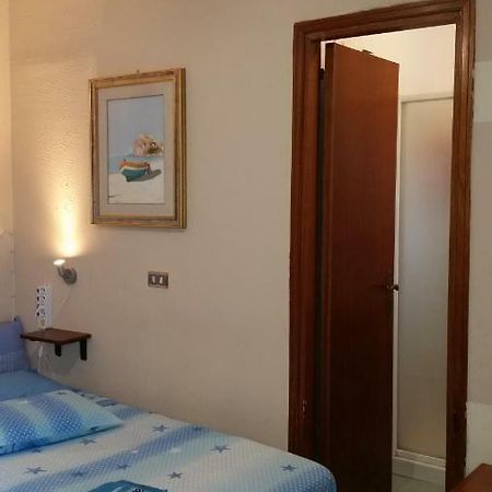 Апартаменты Monolocale Seaside Реджо-ди-Калабрия Экстерьер фото