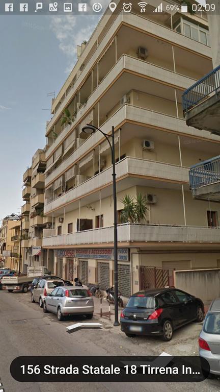 Апартаменты Monolocale Seaside Реджо-ди-Калабрия Экстерьер фото